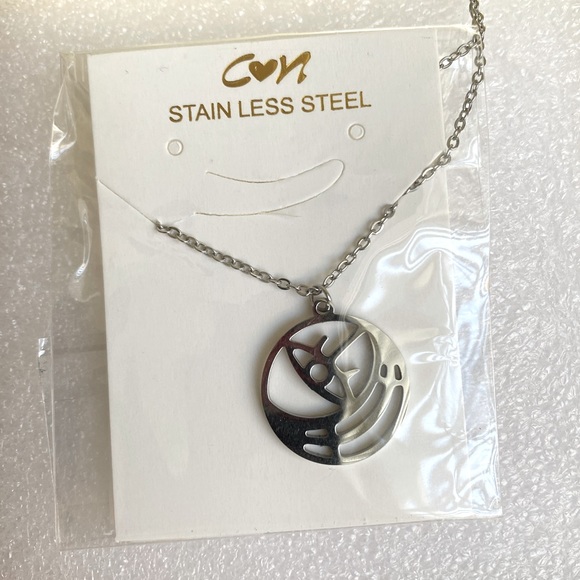 🌛 Geometric Crescent Moon & Eye Necklace Stainless Steel 🌜 - Picture 6 of 6